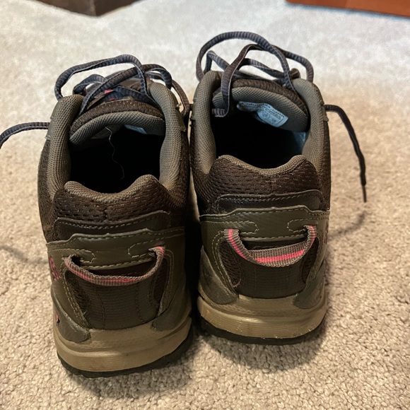 Columbia Waterproof Hiking Shoes, Women’s Size 7, gently used - Picture 4 of 5